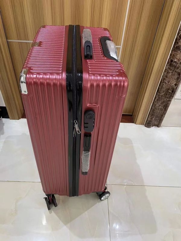 পাইকারি কেস স্যুটকেস বহিরঙ্গন জন্য ভ্রমণ ব্যাগ সেট কাস্টম মুদ্রিত লোগো 26 