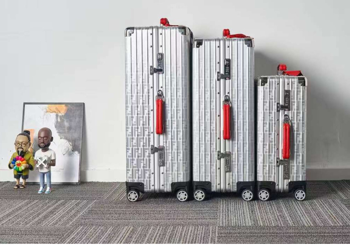 চাইনিজ অনলাইন মার্কেটস অল অ্যালুমিনিয়াম অ্যালোয় অরিজিনাল পরিধান প্রতিরোধী ভ্রমণ ট্রলিবাস কেস ব্র্যান্ড ভ্রমণ ব্যাগ সেট বিলাসিতা